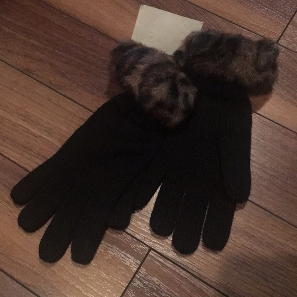 Women’s Faux fur Trim Gloves Size Small - Picture 1 of 6